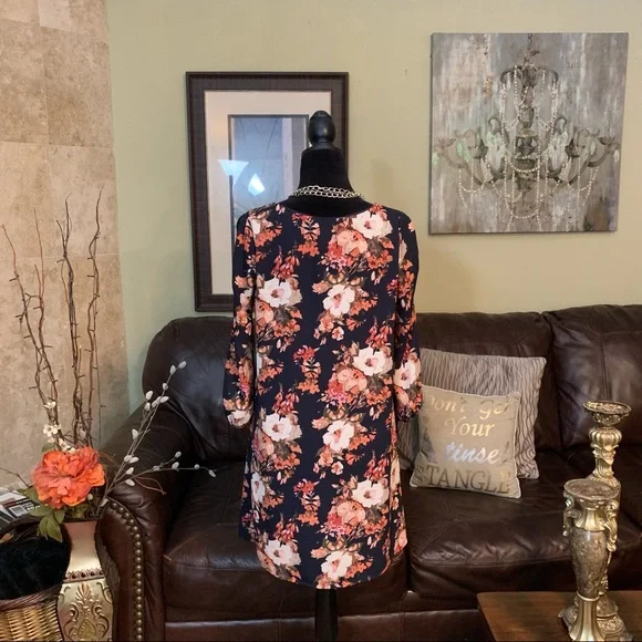 ‼️SOLD‼️ LULUS | NWT Long Sleeve Navy Blue Floral Shifting Dears Dress | S - Picture 6 of 7